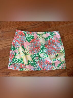 Lilly Pulitzer 100% Cotton Colorful Floral Mini Skirt With Ruffle Edge Sz 8 EUC